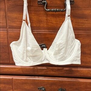 Elegant White Mesh Underwire Bra